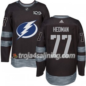 Tampa Bay Lightning tröja Victor Hedman 77 1917-2017 100th Anniversary Adidas Svart Authentic - NHL Tröjor Herr